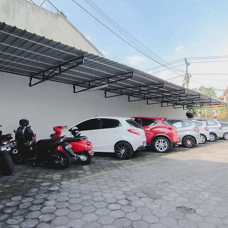 D'Paragon Pringwulung Maguwo ภายนอก รูปภาพ
