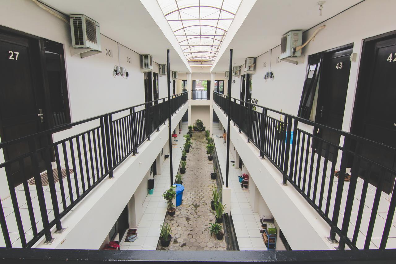D'Paragon Pringwulung Maguwo ภายนอก รูปภาพ